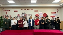 我校校党委员与药学院党总支拟接收中共预备党员开展谈话