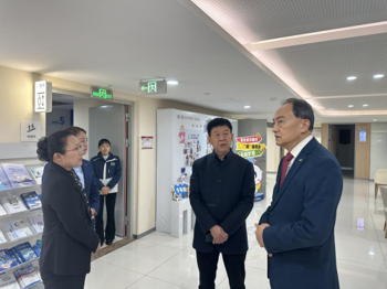 访企拓岗 共绘产教融合新蓝图 开启协同发展新篇章 —广东岭南职业技术学院与粤北爱尔眼科医院举行战略合作签约仪式