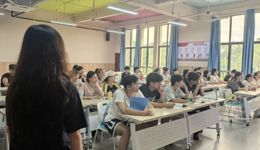 “一站式”学生社区｜医学应用技术学院（知行书院）开展课堂查课，护航新学期育人提质