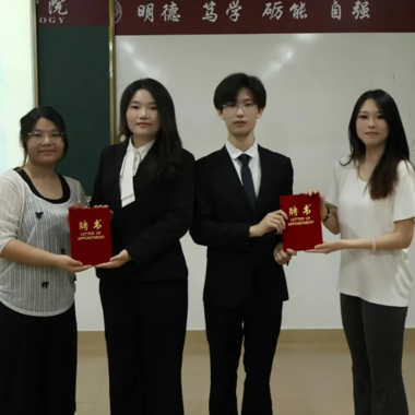 榜样的力量 | 榜样如帆，助理想乘风破浪