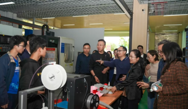 聚焦实训建设，赋能专业发展：校领导专题调研智能制造学院（弘毅书院）实训建设