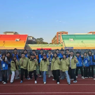 军训进行时 | 新生军训工作服务者与新生成长交响曲