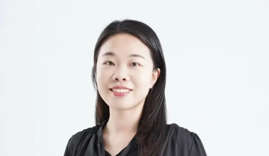 ‌践弘毅智远 育匠才传薪——记广东岭南职业技术学院师德标兵钟玮老师