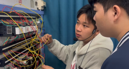 实习生好榜样 | 肖健涌：从学生到实习老师！这位机电学子闪闪发光