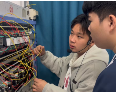 实习生好榜样 | 肖健涌：从学生到实习老师！这位机电学子闪闪发光